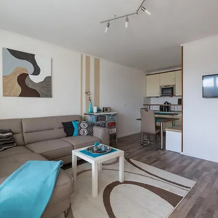 Haus Atlantic, 210 *